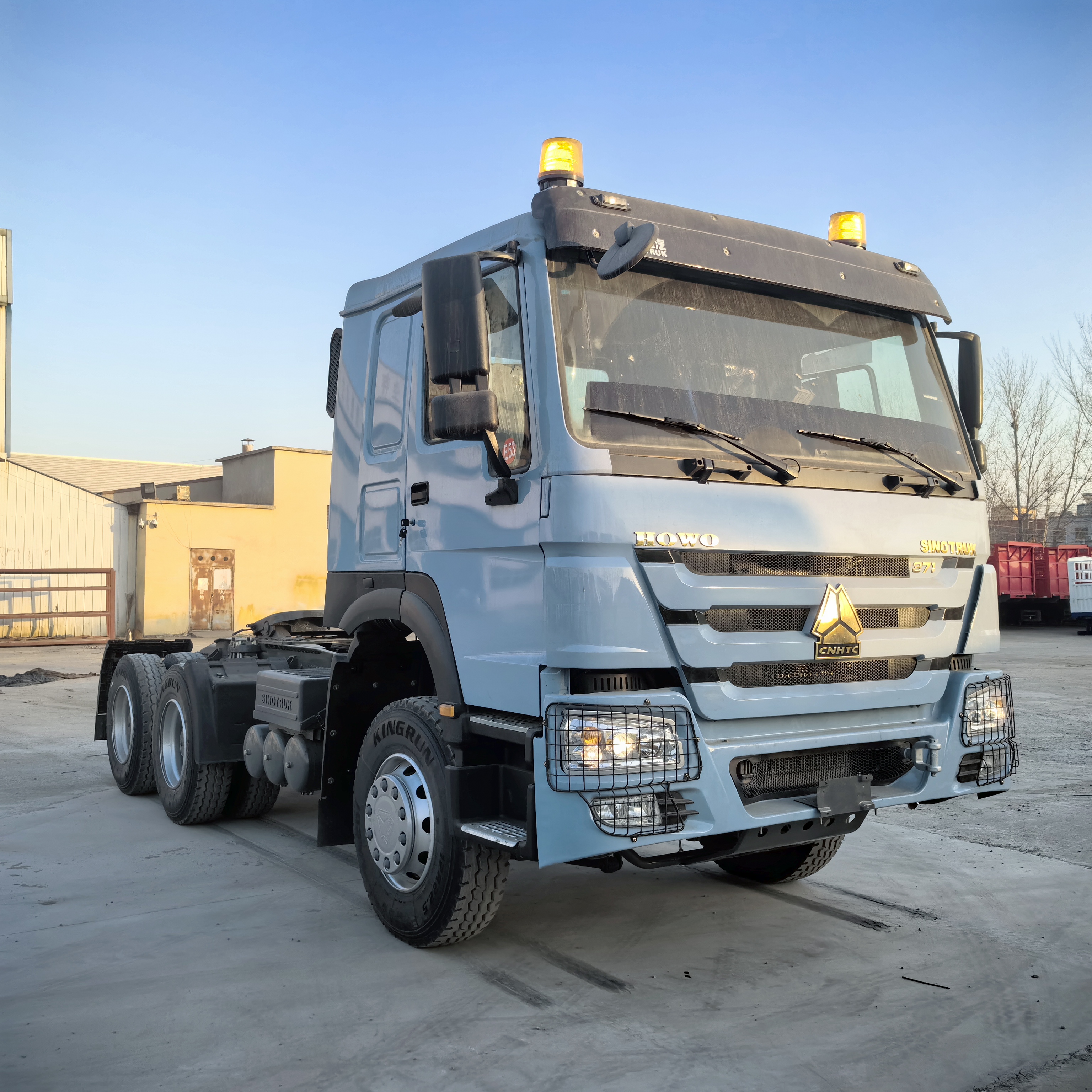 Sinotruk 371 375HP 6x4 HOWO TRACTOR HEAD Используется Tractor Trucks Head